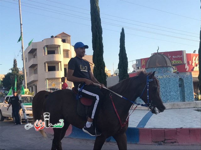 فيديو : الخياله القسماوية تجوب شوارع المدينة في مسيرة احتفالية بقدوم شهر رمضان المبارك 